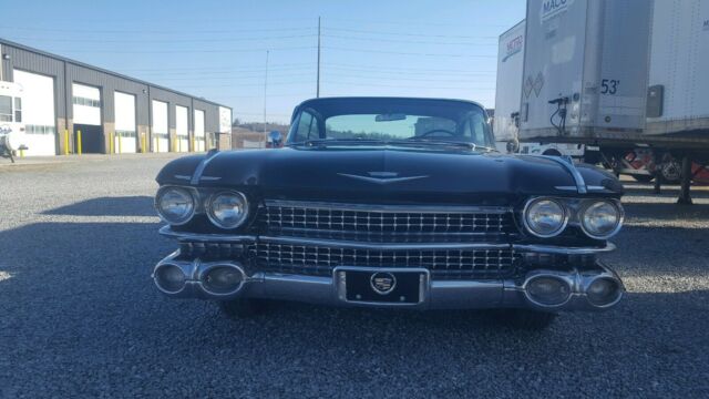 Cadillac Series 63 1959 image number 4