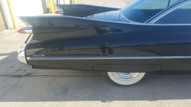 Cadillac Series 63 1959 image number 44