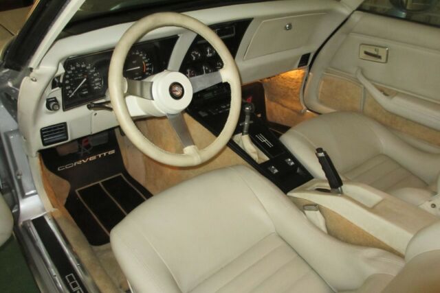 Chevrolet Corvette 1978 image number 8