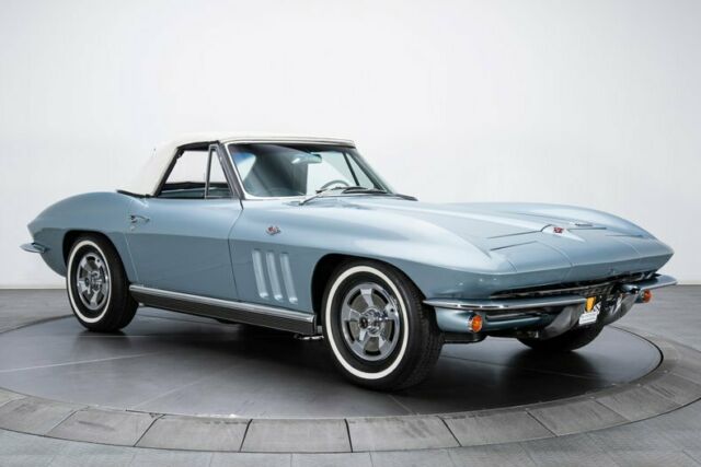 Chevrolet Corvette 1966 image number 11
