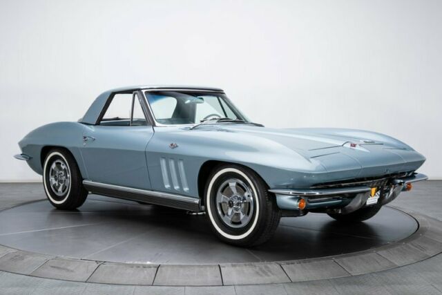 Chevrolet Corvette 1966 image number 12