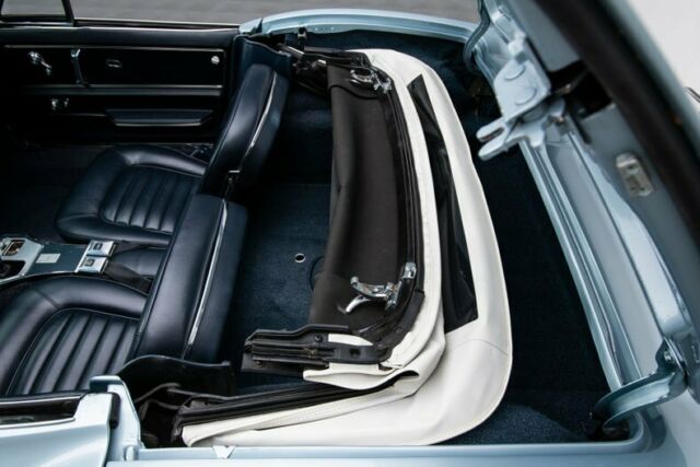 Chevrolet Corvette 1966 image number 28