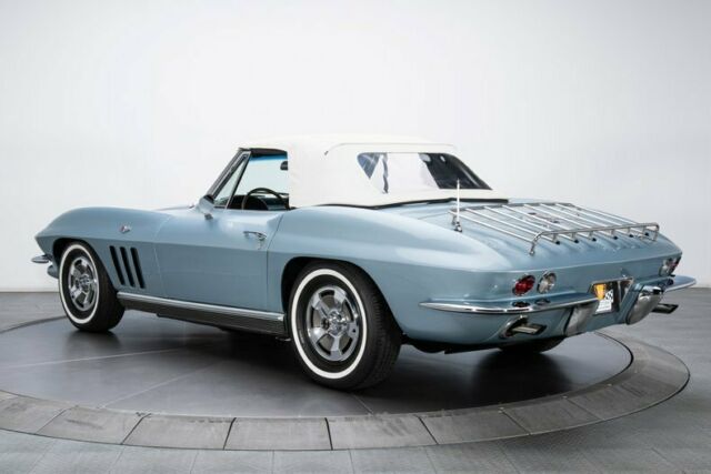 Chevrolet Corvette 1966 image number 38