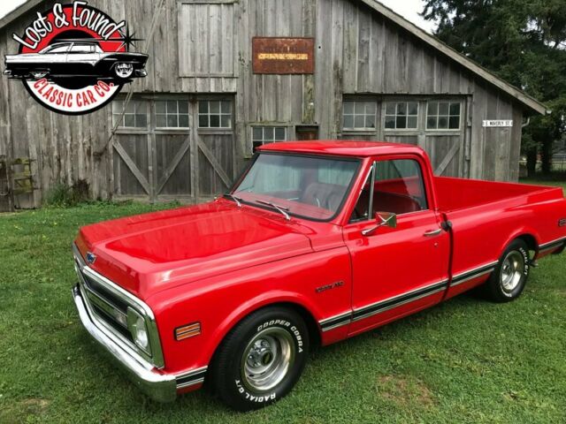 Chevrolet C-10 Pickup Truck 1969 image number 6