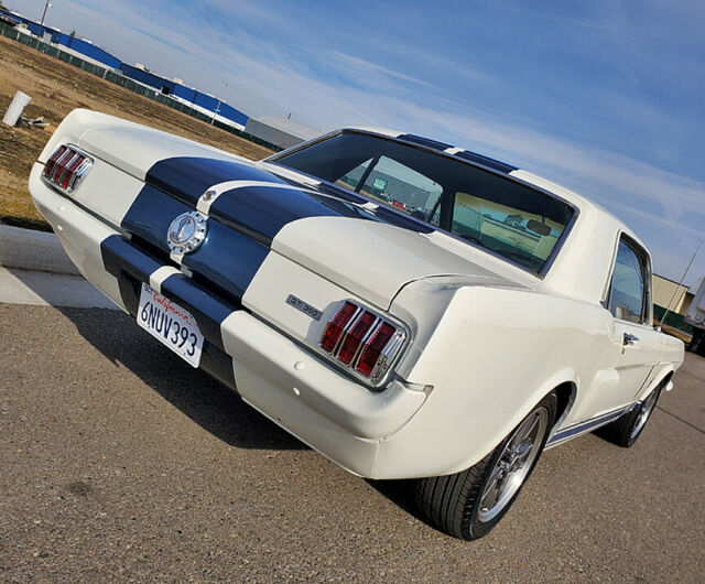 Ford Mustang 1966 image number 2