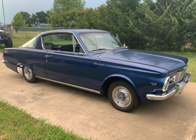 Plymouth Barracuda 1965 image number 0
