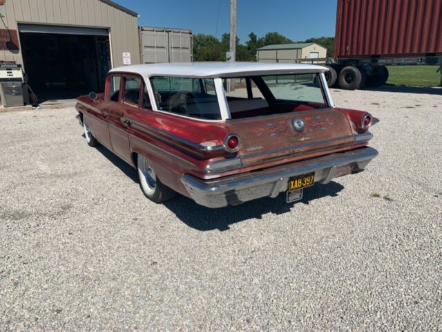 Pontiac Safari 1960 image number 3
