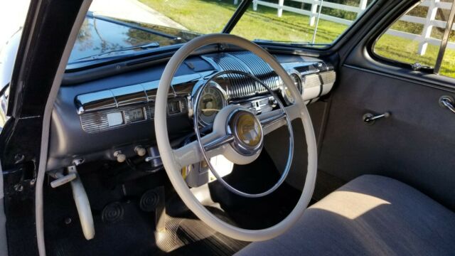 Ford Super Deluxe Business Coupe 1948 image number 29