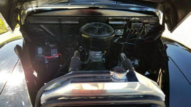 Ford Super Deluxe Business Coupe 1948 image number 35