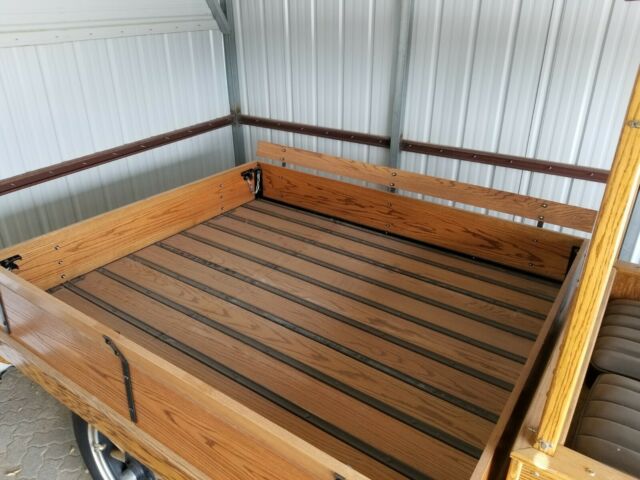 Ford Model T 1922 image number 2
