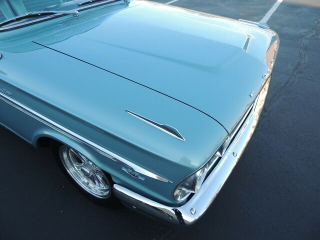 Ford Fairlane 1964 image number 12