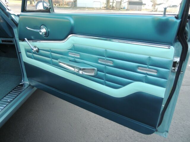 Ford Fairlane 1964 image number 14