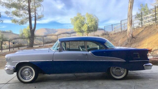 Oldsmobile Eighty-Eight 1955 image number 2