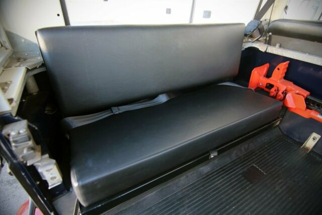 Land Rover Series II A 88" 1969 image number 29