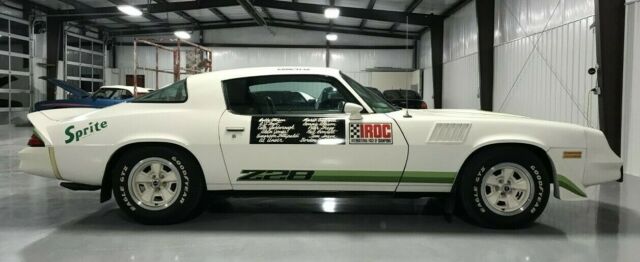 Chevrolet Camaro 1979 image number 44