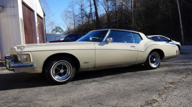 Buick Riviera 1973 image number 13