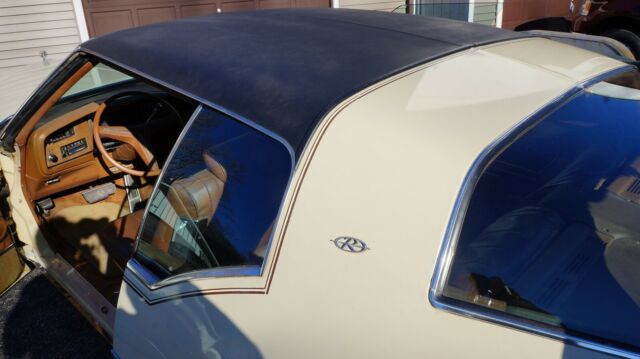 Buick Riviera 1973 image number 8