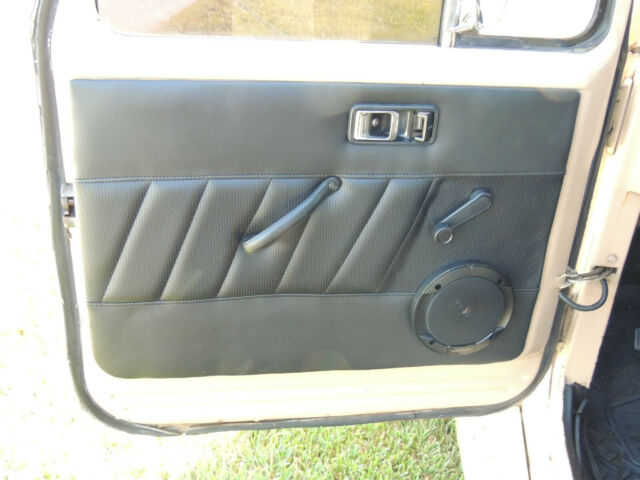 Toyota Land Cruiser 1976 image number 40
