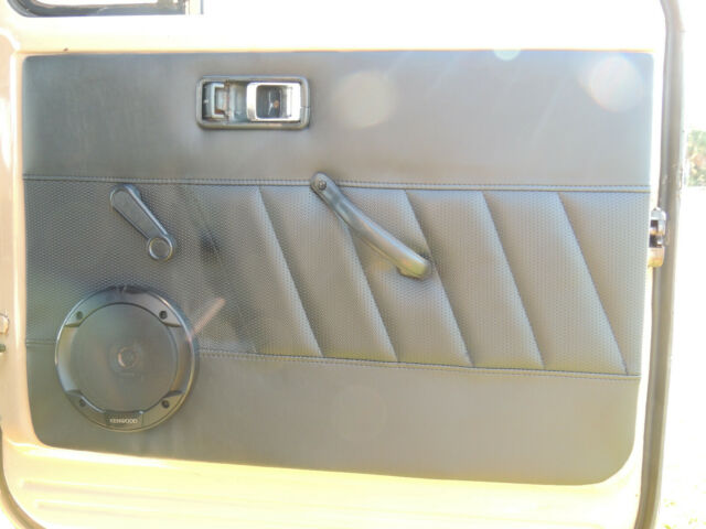 Toyota Land Cruiser 1976 image number 41