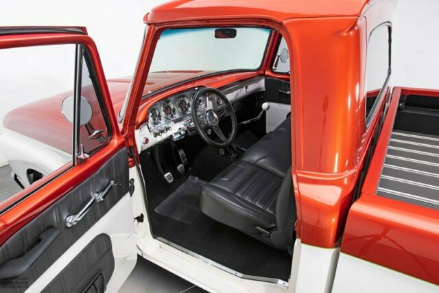 Ford F-100 1965 image number 2