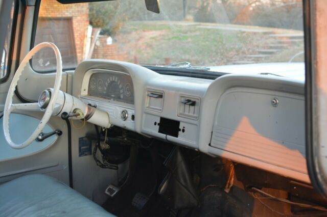 Chevrolet C-10 1963 image number 33