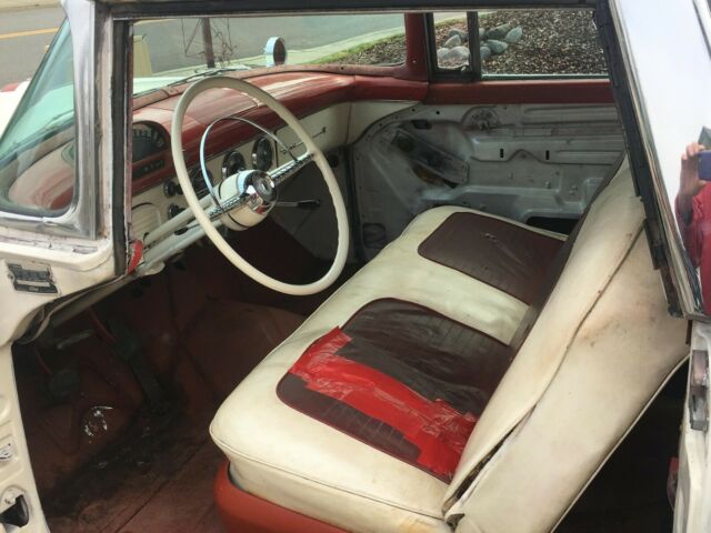 Ford Crown Victoria 1955 image number 13