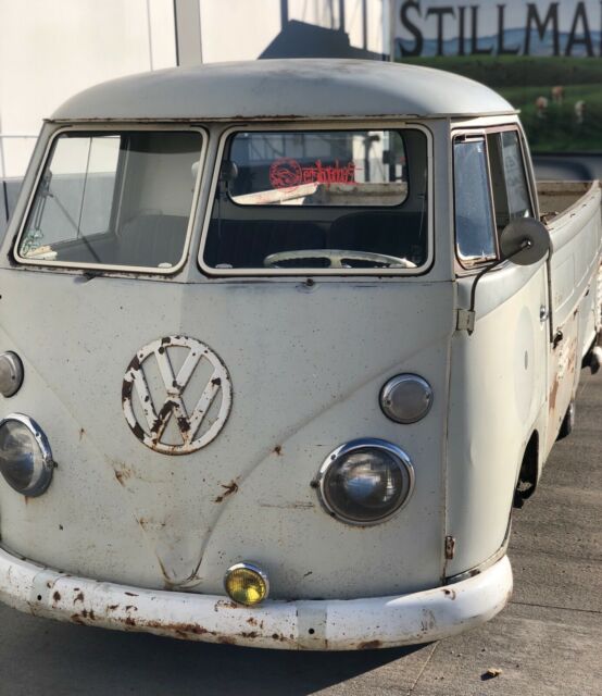 Volkswagen Bus/Vanagon 1963 image number 3