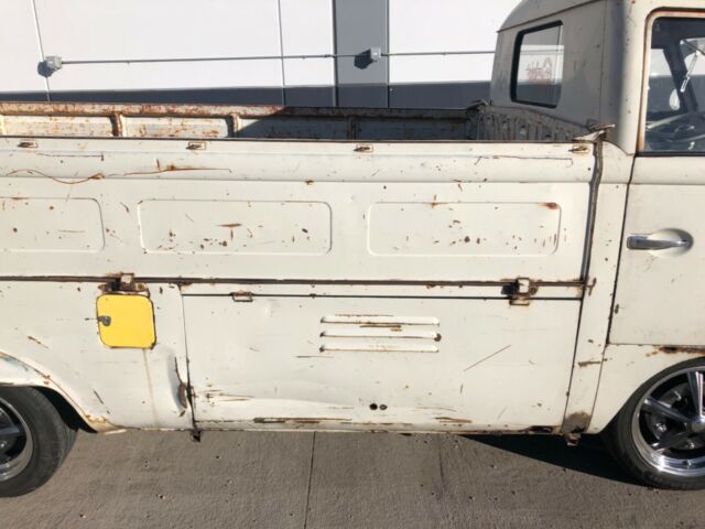 Volkswagen Bus/Vanagon 1963 image number 33