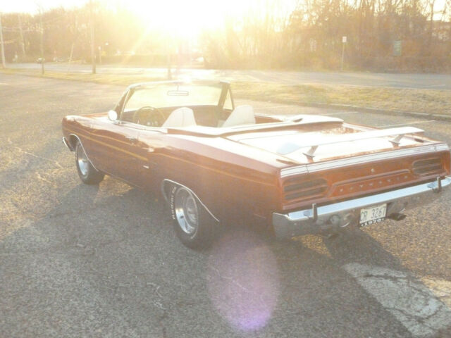 Plymouth Road Runner 1970 image number 7