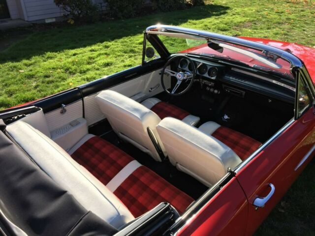 Pontiac Le Mans 1963 image number 9