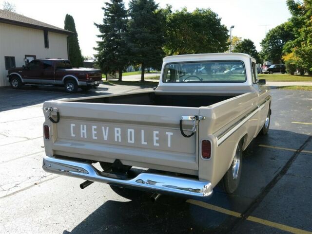 Chevrolet C-10 1965 image number 10