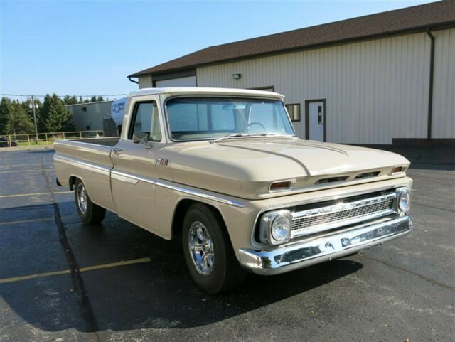 Chevrolet C-10 1965 image number 17