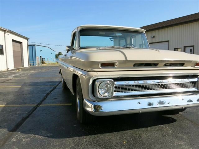 Chevrolet C-10 1965 image number 20
