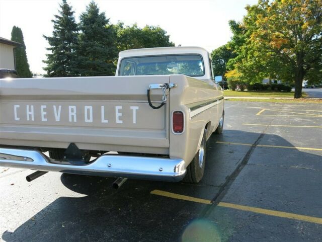 Chevrolet C-10 1965 image number 21