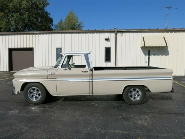Chevrolet C-10 1965 image number 28