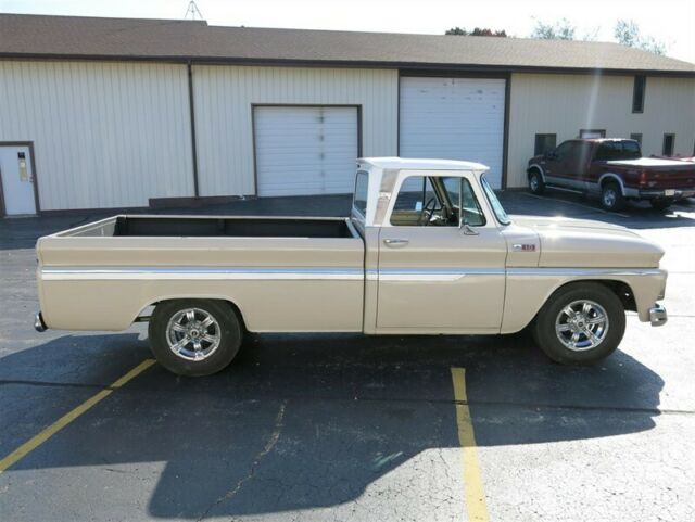 Chevrolet C-10 1965 image number 38