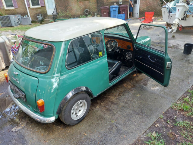 Mini Cooper 1968 image number 10