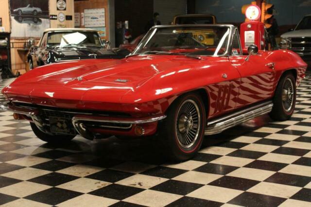 Chevrolet Corvette 1966 image number 17