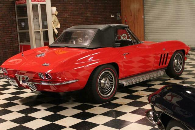Chevrolet Corvette 1966 image number 22