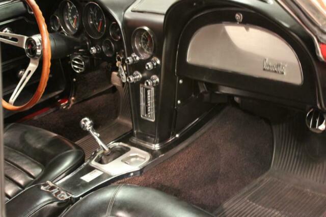 Chevrolet Corvette 1966 image number 26