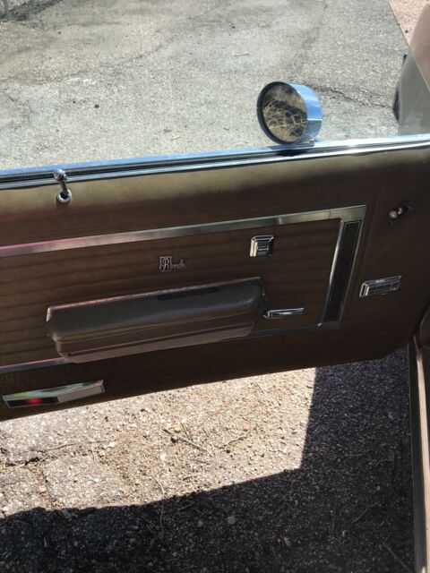 Oldsmobile Delta 88 1969 image number 25