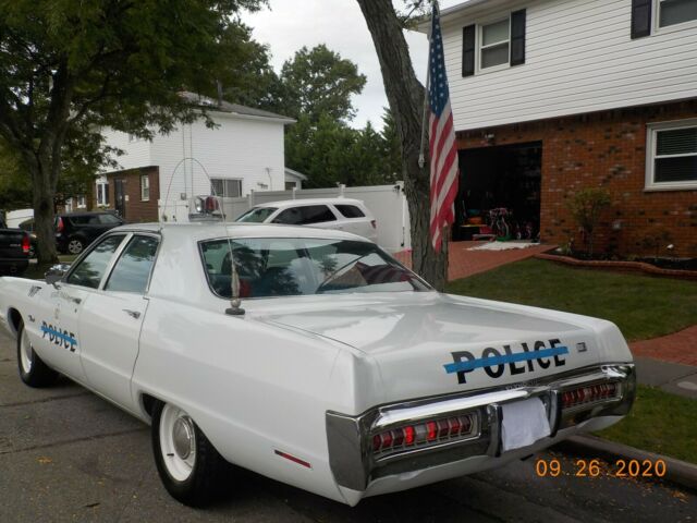 Plymouth Fury 1971 image number 6
