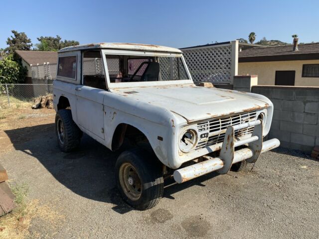 Ford Bronco 1973 image number 0