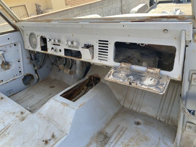 Ford Bronco 1973 image number 14