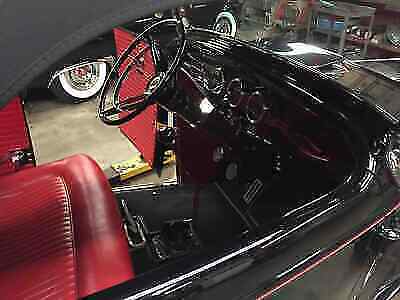 Ford Model B 1932 image number 12