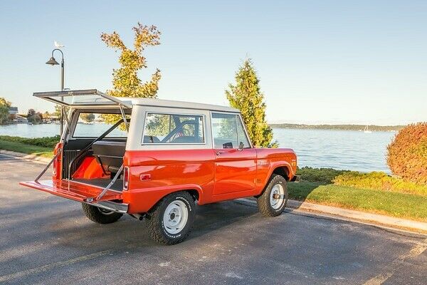 Ford Bronco 1971 image number 1