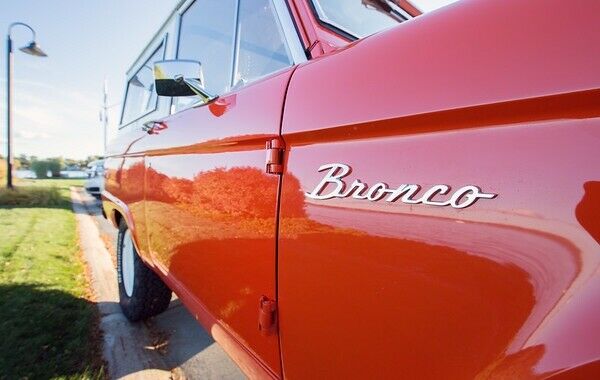 Ford Bronco 1971 image number 28