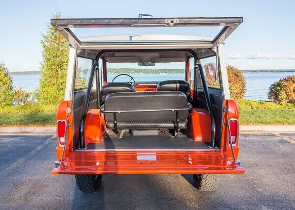Ford Bronco 1971 image number 4