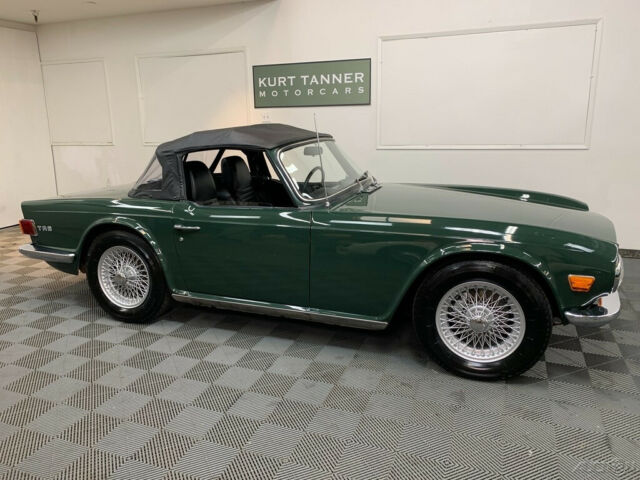 Triumph TR-6 1969 image number 10