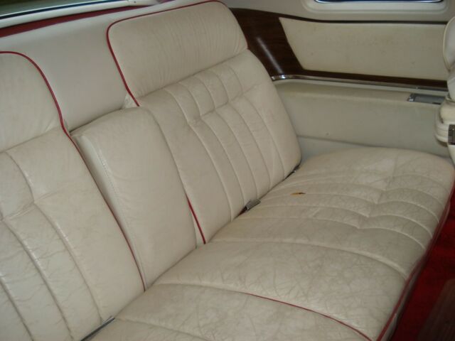 Cadillac DeVille 1974 image number 25